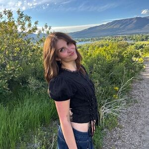 Meet your Posher, Macy